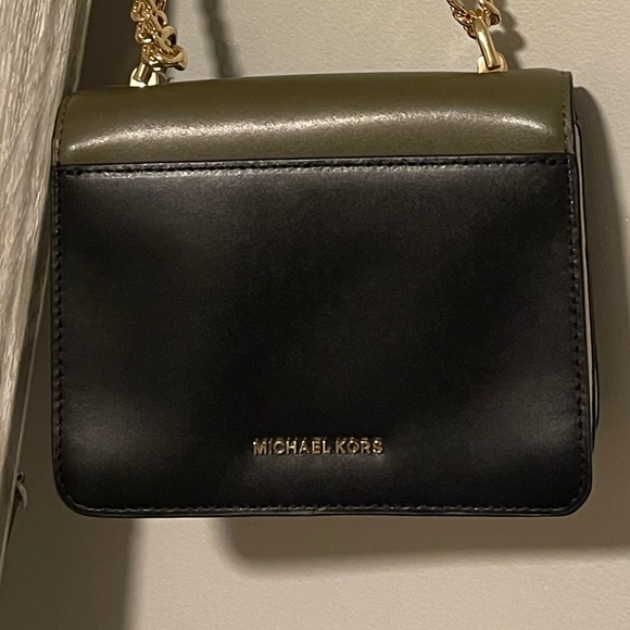 Black Green and White Michael Kors mini with adjustable gold chain. Like new - Picture 7 of 7